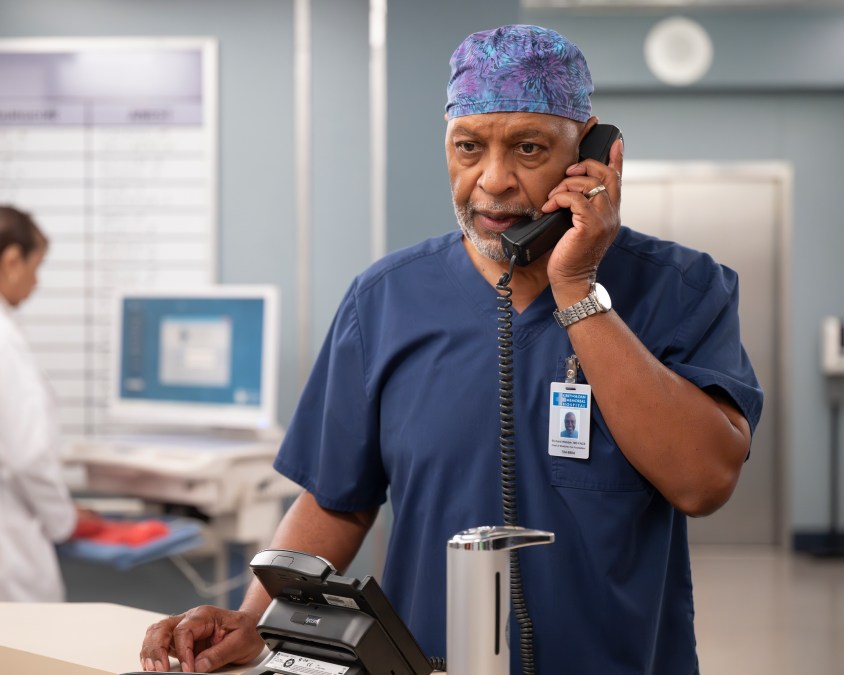 GREY’S ANATOMY - “When I Crash” - Grey Sloan takes in patients following a catastrophic bus accident. 
