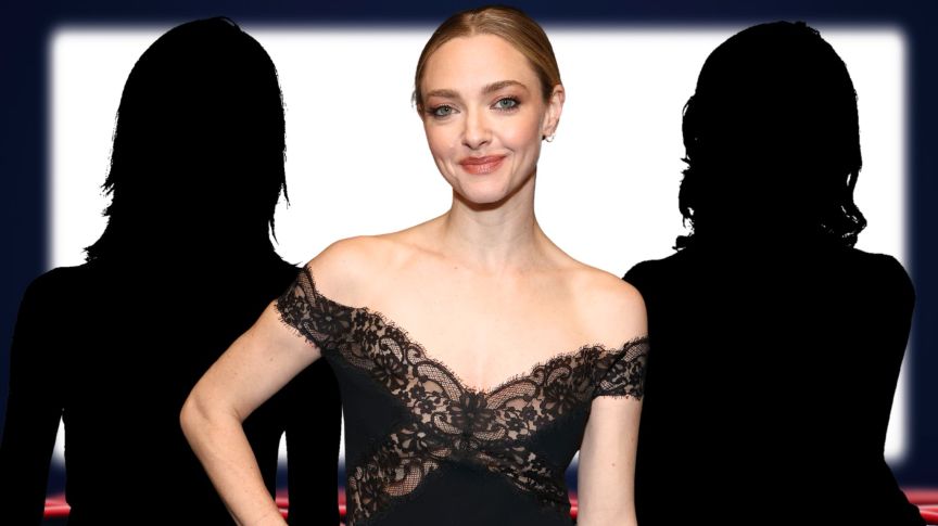 Amanda Seyfried posing for pictures