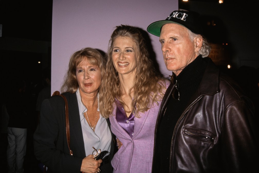 Diane Ladd, Laura Dern, Bruce Dern smiling