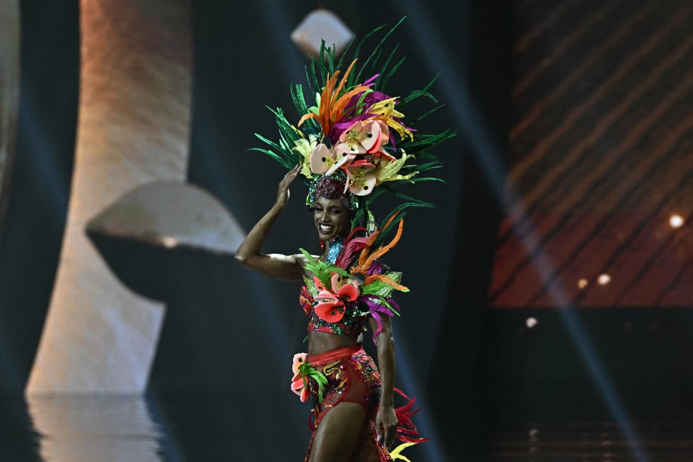 Miss Jamaica Miss Universe November 19 fall