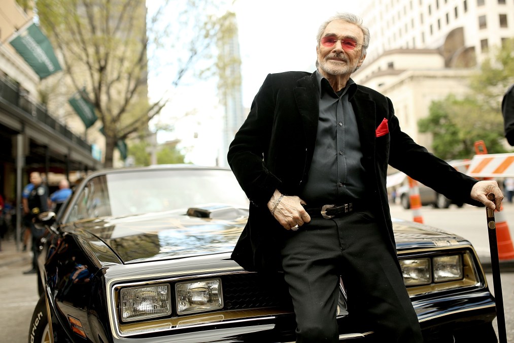  Actor Burt Reynolds attends the screening of "The Bandit" 