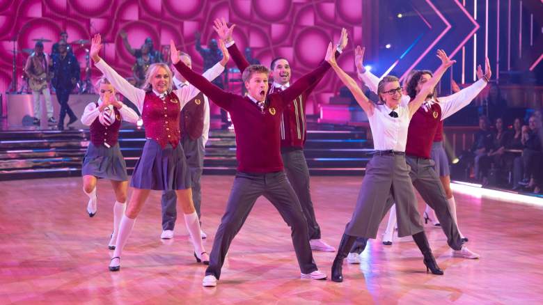 Elaine Hendrix, Robert Irwin, Alan Bersten, Witney Carson, Julianne Hough, Val Chmerkovskiy
