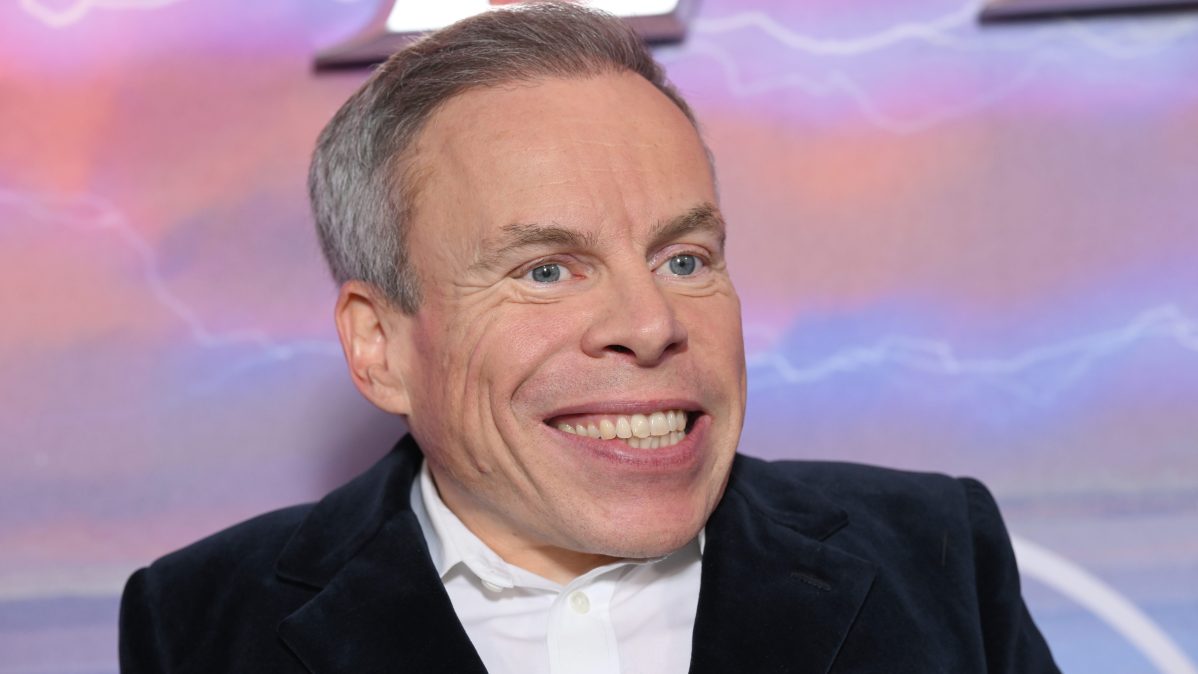 Warwick Davis.