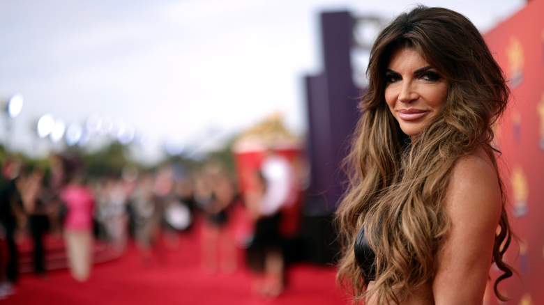 Teresa Giudice attends the 2022 MTV Movie & TV Awards: UNSCRIPTED at Barker Hangar in Santa Monica, California and broadcast on June 5, 2022
