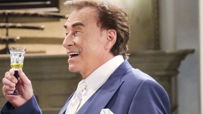 Thaao Penghlis returns as Tony DiMera