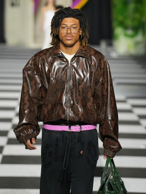 Heidi Klum’s son at Milan runway is making noise. This time, Henry Samuel is modeling for GCDS.