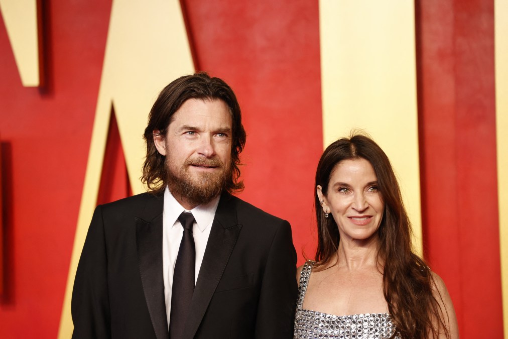 Actor Jason Bateman and his wife, actress Amanda Anka