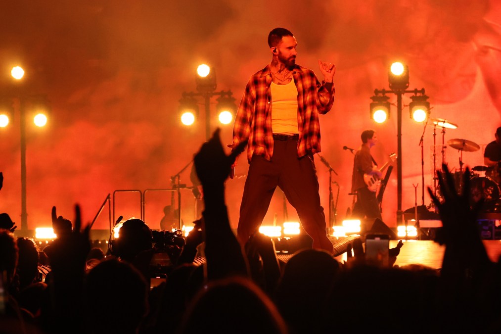 Adam Levine (Maroon 5)