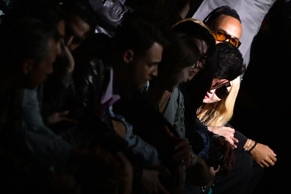 Madonna at Dolce&Gabbana show next to Anna Wintour, british media executive.