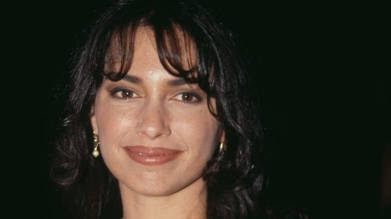 Susanna Hoffs, smiling, in the '90s
