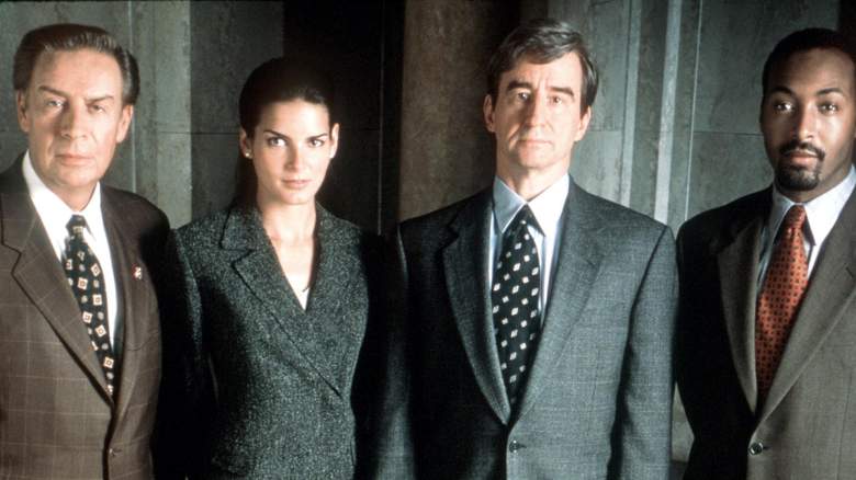 Jerry Orbach, Angie Harmon, Sam Waterston and Jesse L. Martin pose for a photo