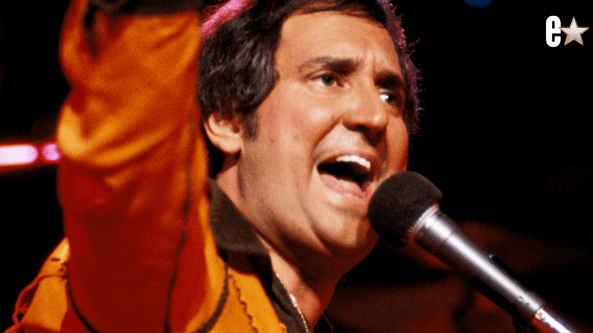 Neil Sedaka Transported to Hospital