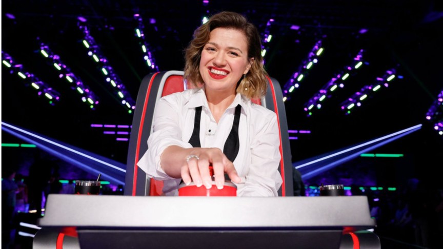 Kelly Clarkson on 'The Voice' Season 29