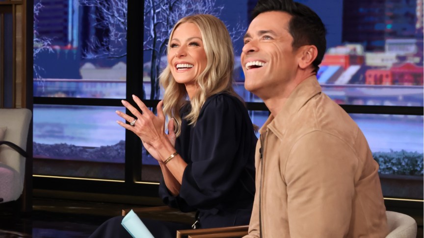 Mark Consuelos and Kelly Ripa on the set of 'Live With Kelly and Mark'