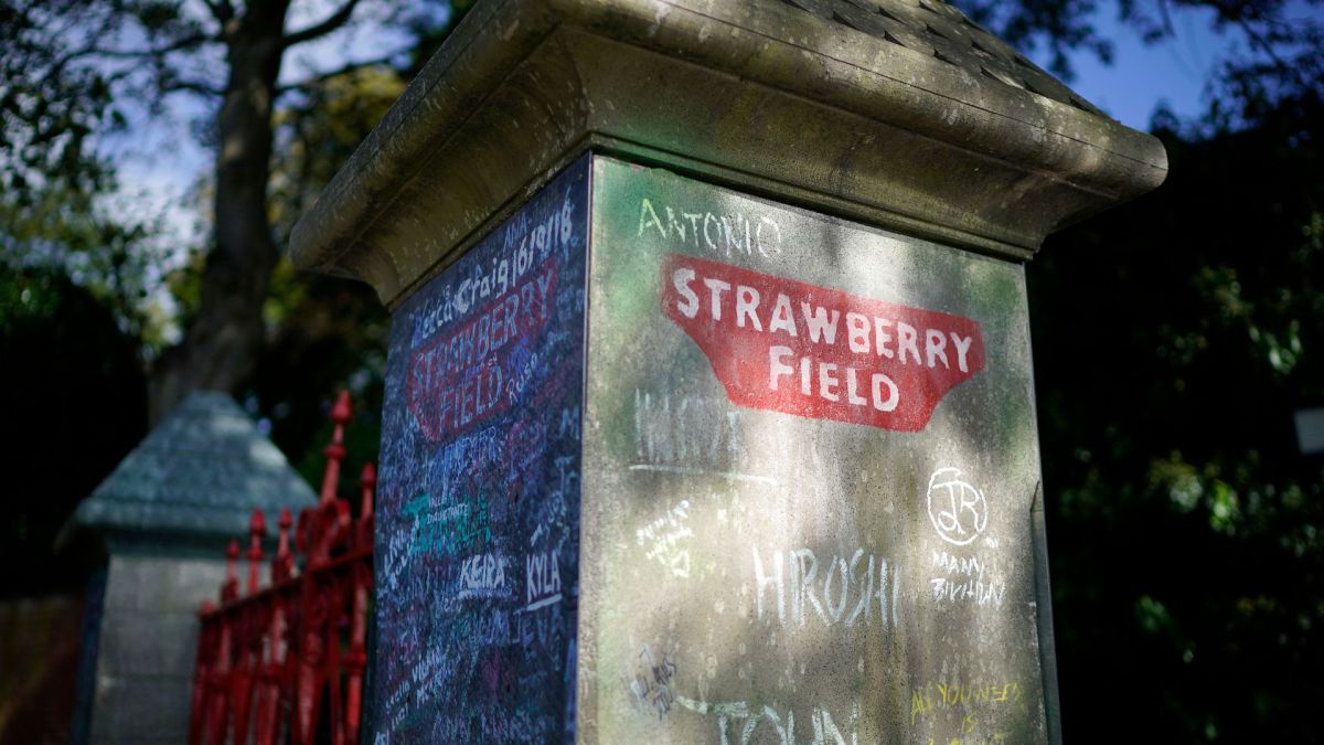 Strawbeery Fields Hospital Gate, inspiration for the song.