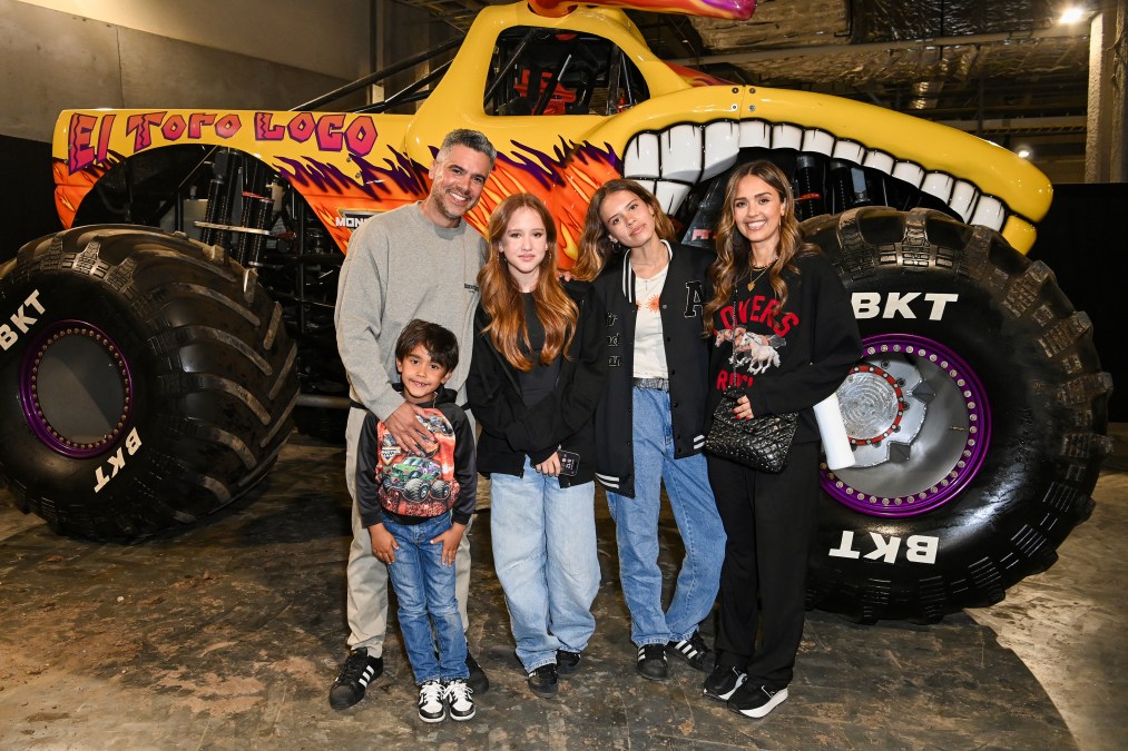 Cash Warren, Jessica Alba and their children