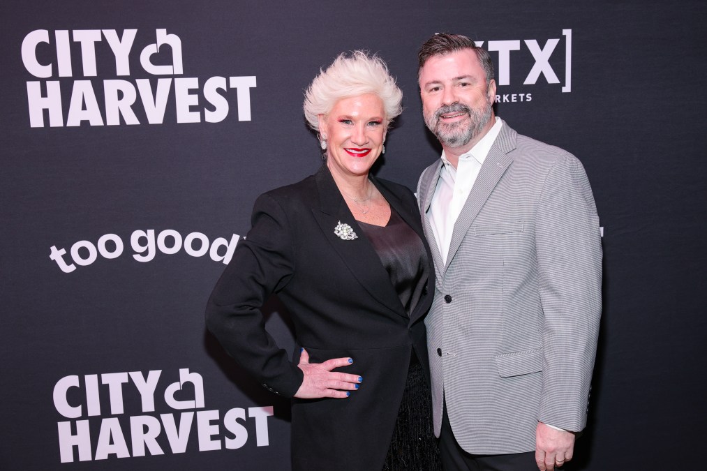 Anne Burrell husband