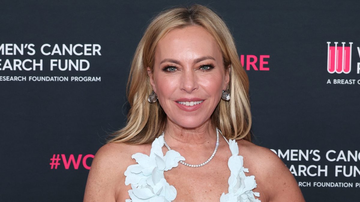 Sutton Stracke at red carpet event
