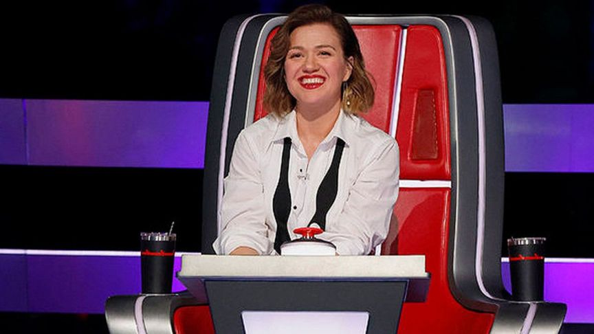 Kelly Clarkson pictured on the set of "The Voice" season 29