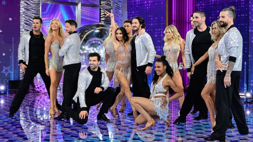 "Dancing With the Stars" cast on "Good Morning America," photos by ABC