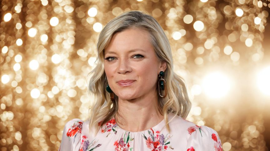 Amy Smart.