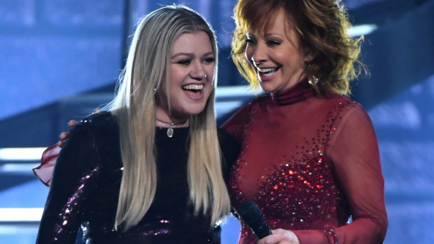Kelly Clarkson and Reba McEntire