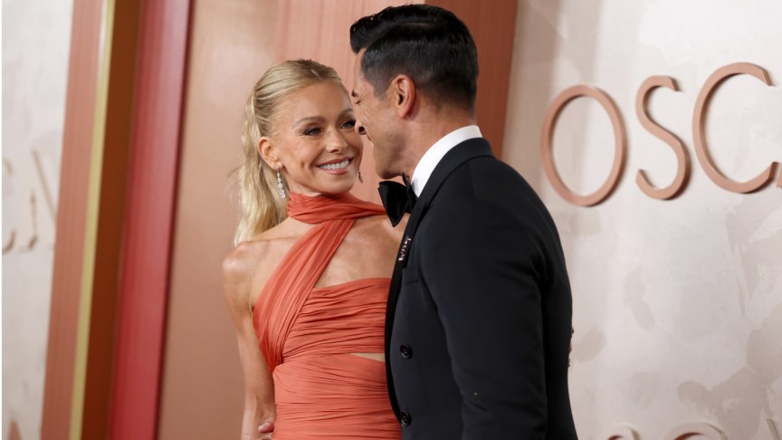 Kelly Ripa and Mark Consuelos