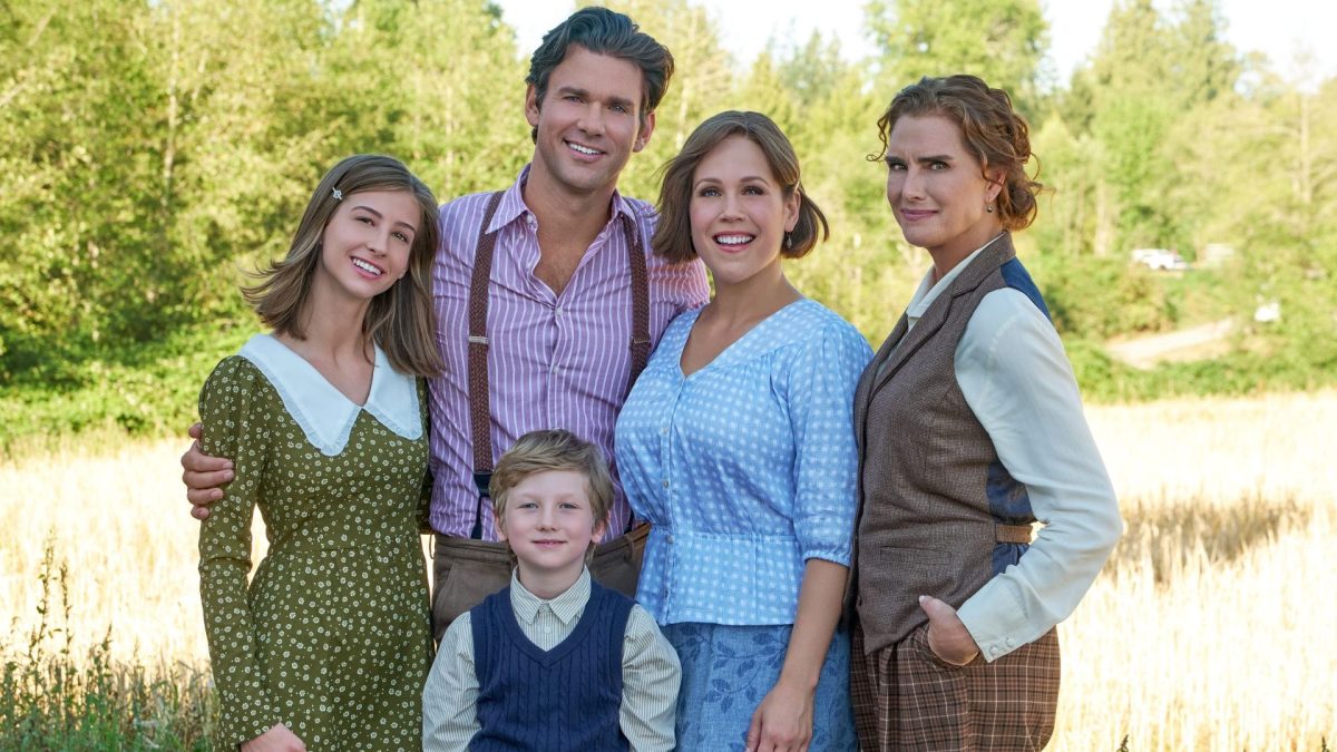 Jaeda Lily Miller, Kevin McGarry, Hyland Goodrich, Erin Krakow, and Brooke Shields