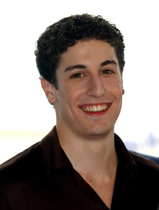 Actor Jason Biggs poses for photographers September 2, 2001 at the Deauville Film Festival for American Cinema, in Deauville, France. (Photo by Anthony Harvey/Getty Images)