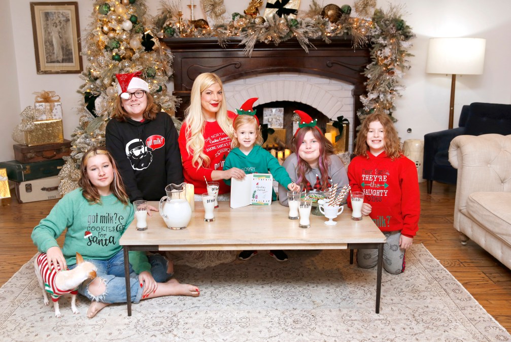 Tori Spelling and family