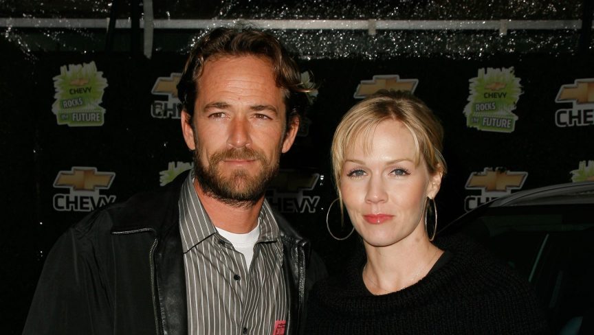 Luke Perry and Jennie Garth