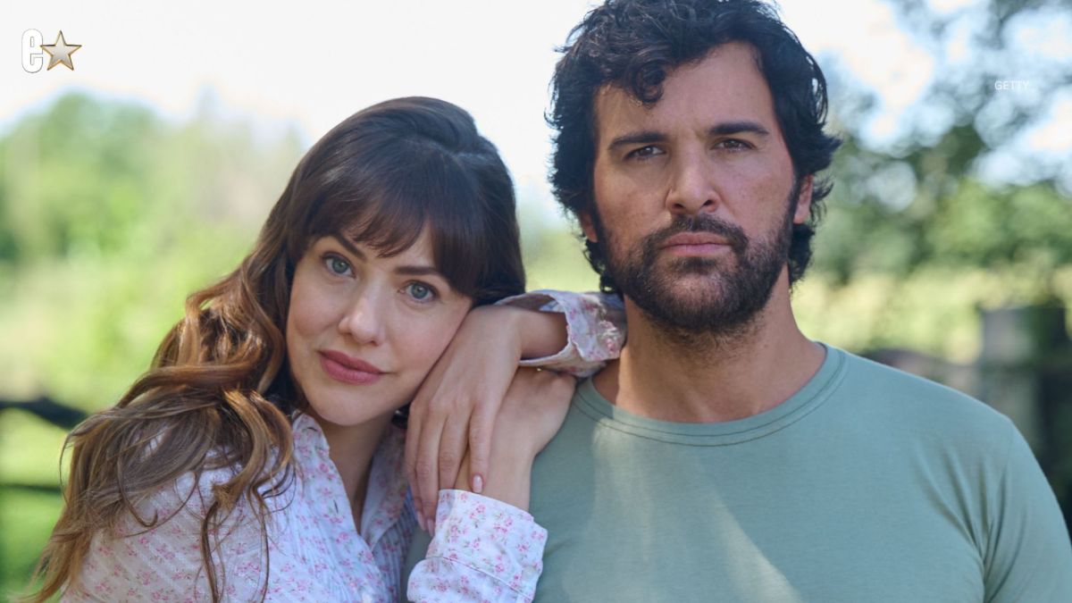 Julie Gonzalo and Juan Pablo di Pace