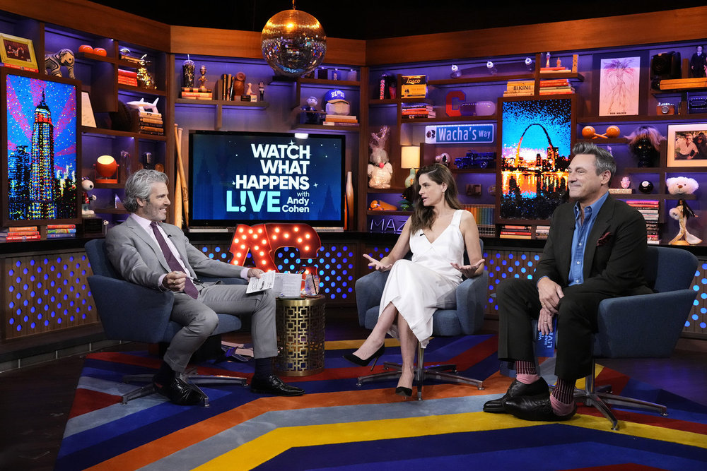 WATCH WHAT HAPPENS LIVE WITH ANDY COHEN -- Episode 23056 -- Pictured: (l-r) Andy Cohen, Amanda Peet, Jon Hamm -- 
