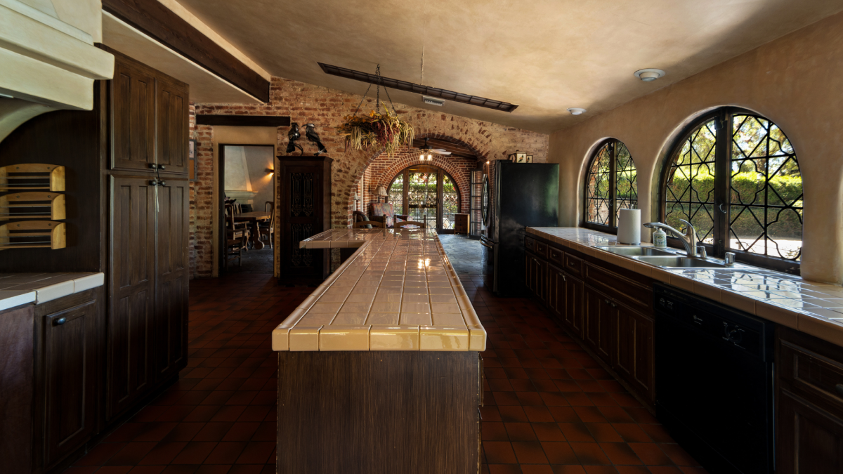 Hummingbird Nest Ranch