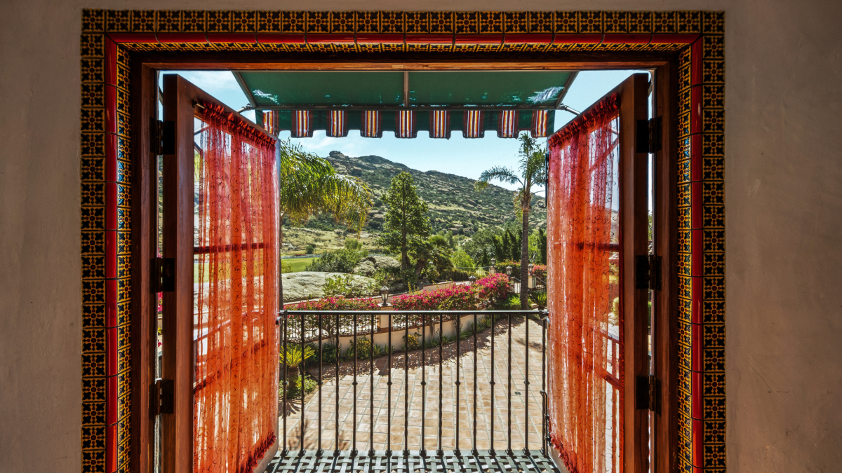 Hummingbird Nest Ranch
