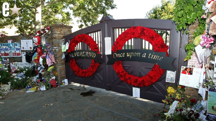 Friends And Family Pay Last Respects To Michael Jackson