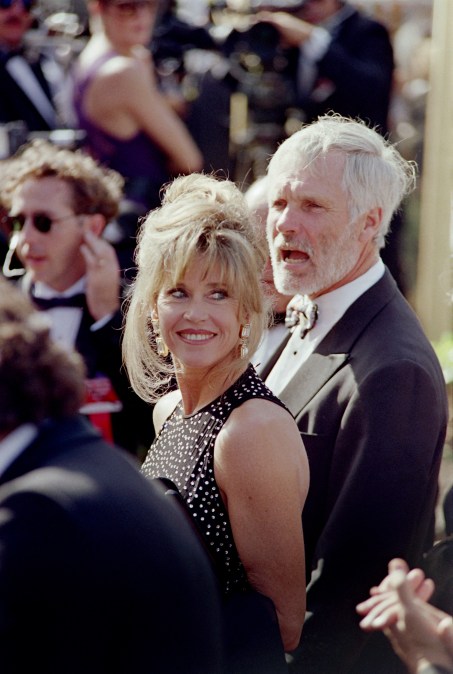 US actress Jane Fonda (L) arrives on August 30, 1992 at the 44th Annual Emmy Awards