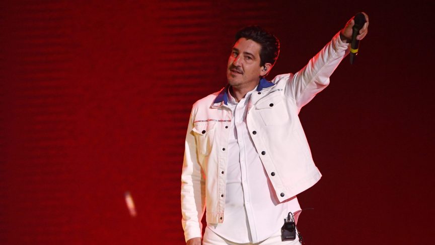 jonathan knight