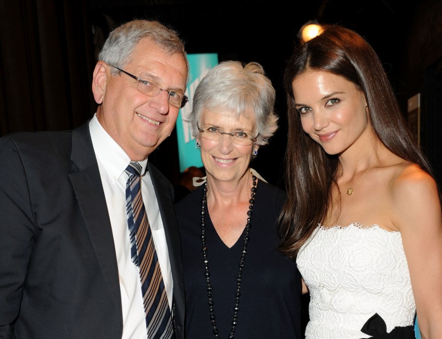 Actress Katie Holmes (R), father Martin Holmes (L) and mother Kathleen Holmes