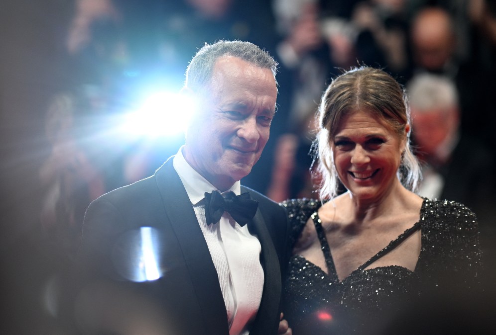 US actor Tom Hanks (L) and US actress Rita Wilson 