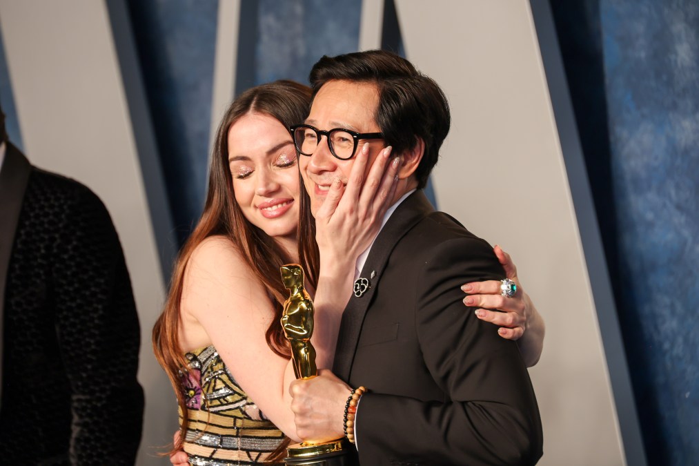Ana de Armas and Ke Huy Quan at the Vanity Fair Oscar Party in 2023.