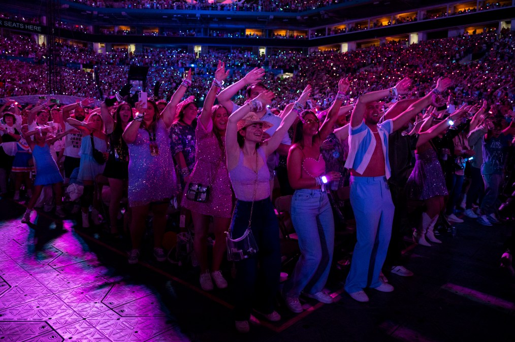 Taylor Swift fans