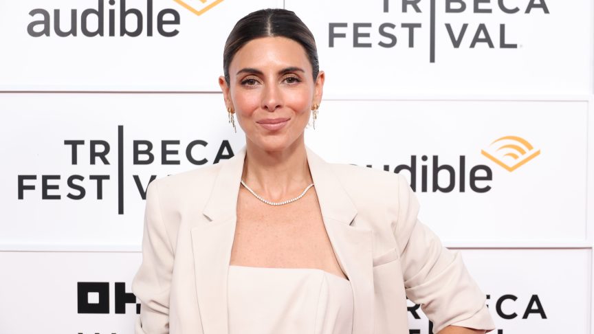 Jamie-Lynn Sigler attends Audio - Sebastian Maniscalco With Easy Money: The Charles Ponzi Story.