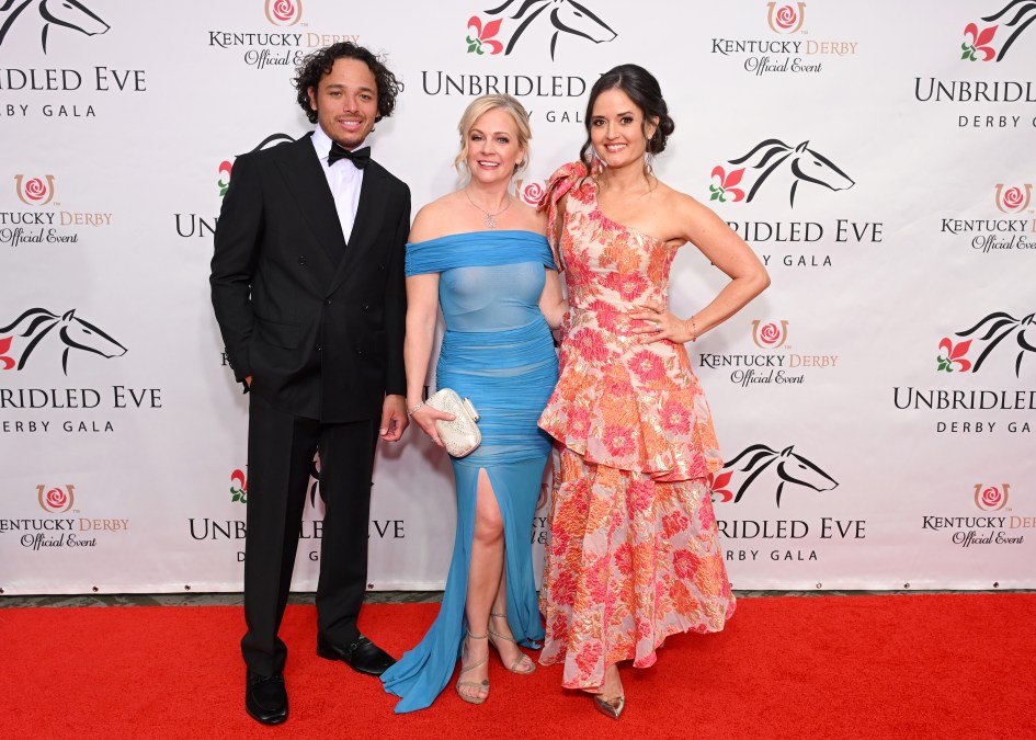 Anthony Ramos, Melissa Joan Hart, Danica McKellar