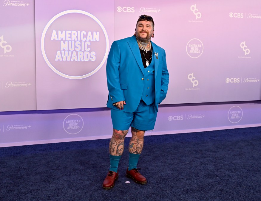 Teddy Swims on the American Music Awards of 2026 red carpet.