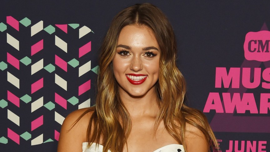 Sadie Robertson CMT Music Awards
