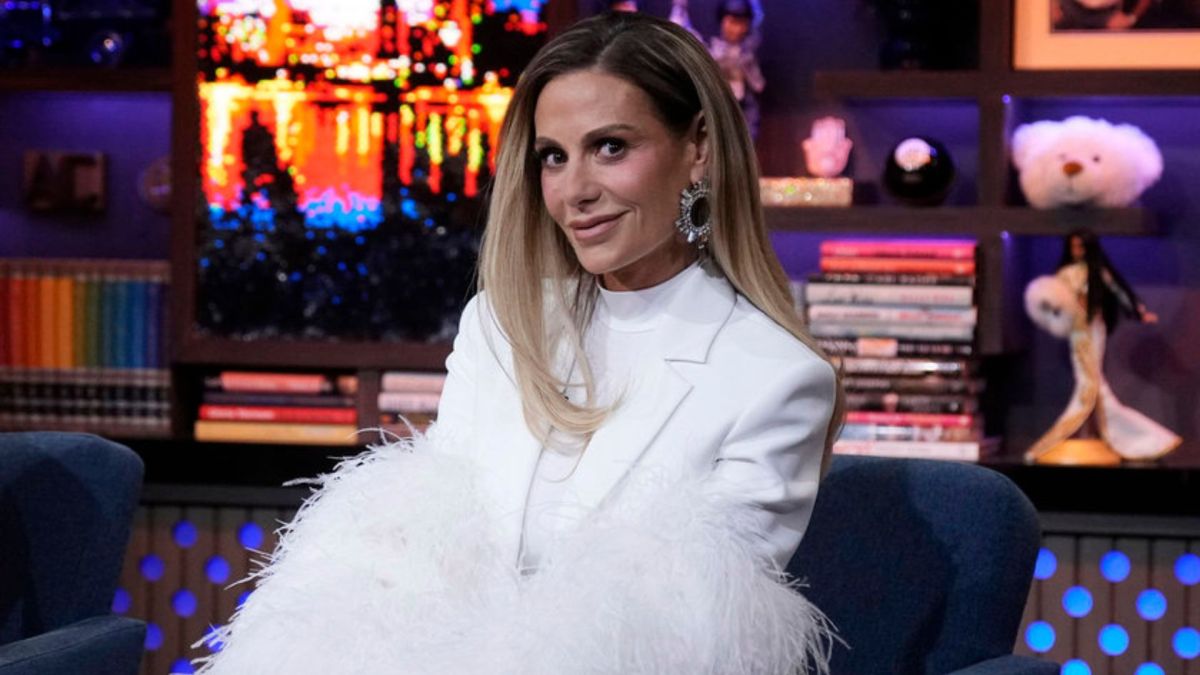 Dorit Kemsley