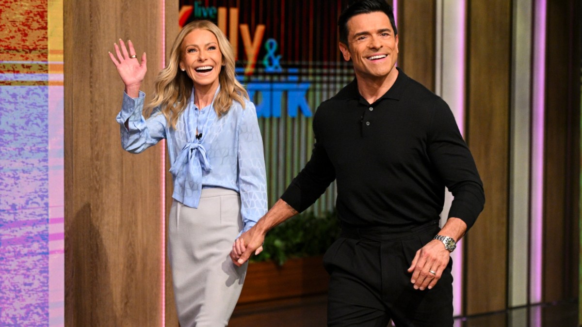 Kelly Ripa and Mark Consuelos
