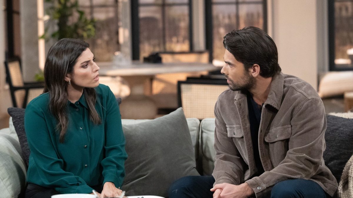 Amanda Setton and Josh Swickard as Brook Lynn and Chase in General Hospital