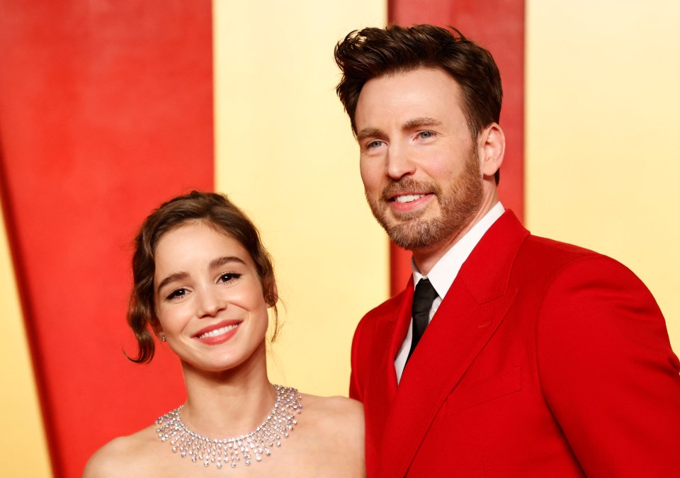 Alba Baptista and Chris Evans